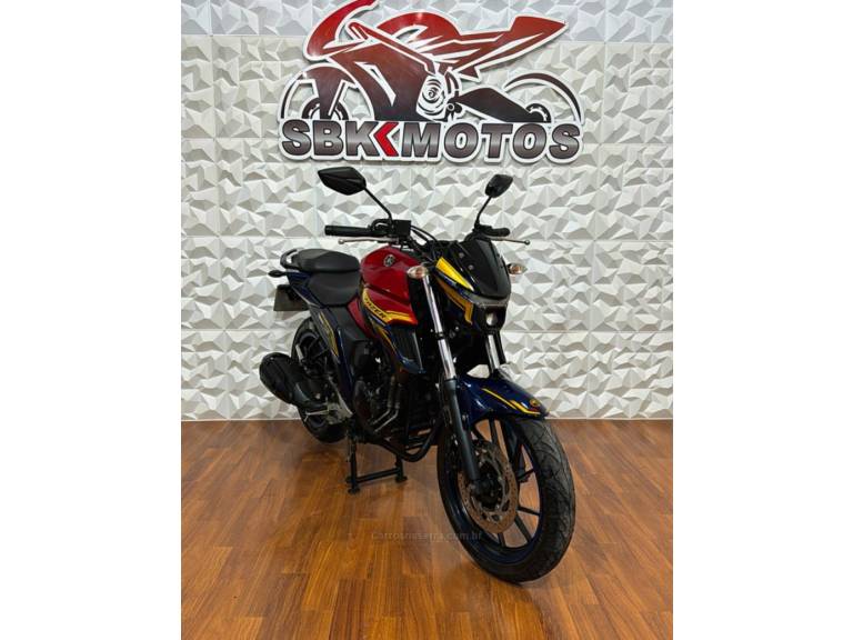YAMAHA - FAZER - 2023/2023 - Vermelha - R$ 23.500,00