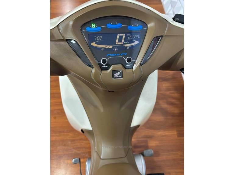 HONDA - BIZ 125 - 2019/2019 - Branca - R$ 14.800,00